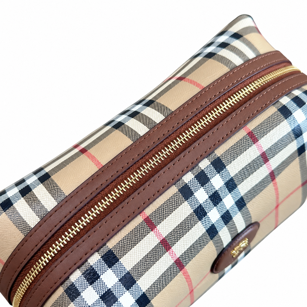 Burberry Compact Shoulder Bag for Everyday Style